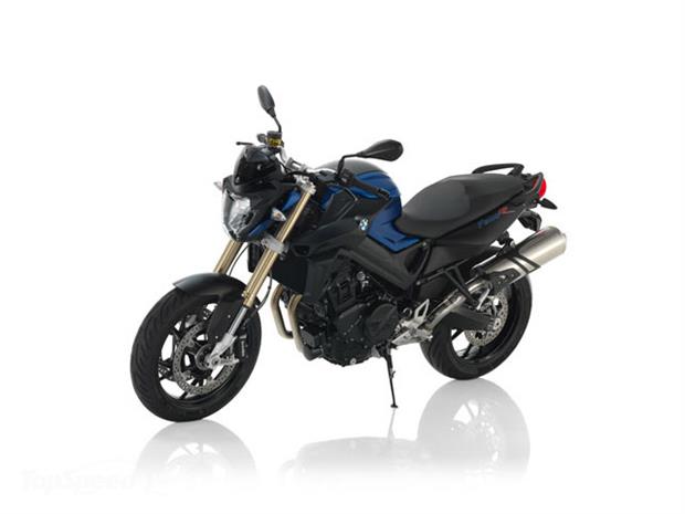 بررسی موتورسیکلت بی‌ام‌و F 800 R مدل 2015